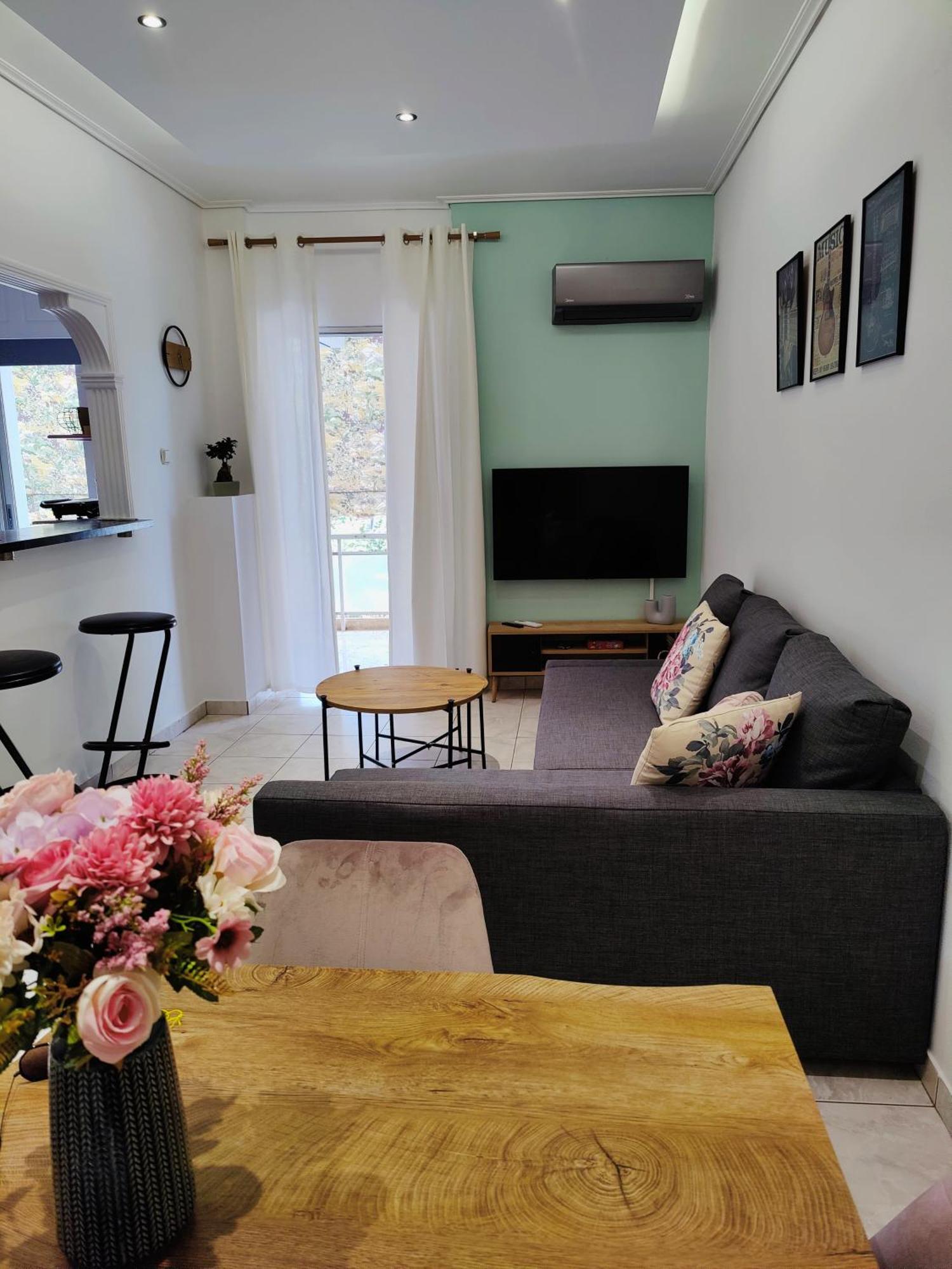 Adagio Apartment Каламата Екстериор снимка