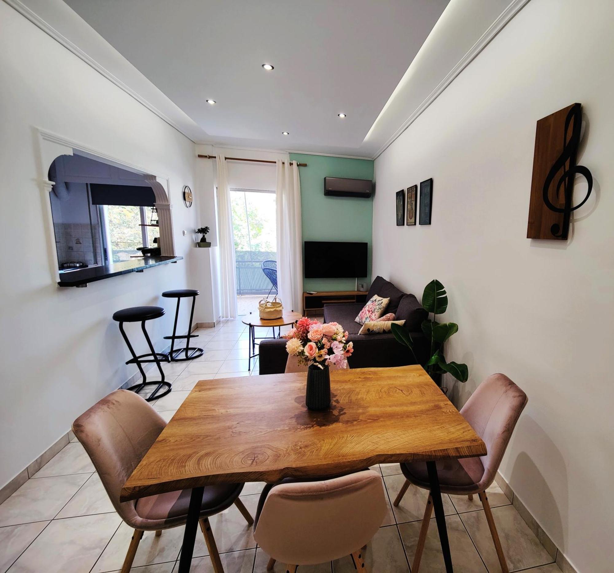 Adagio Apartment Каламата Екстериор снимка