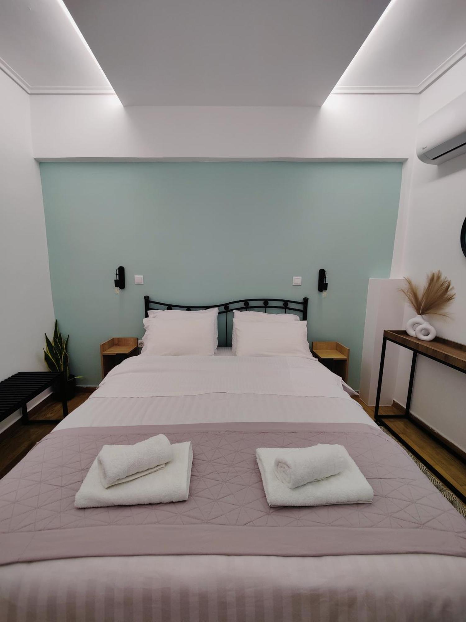 Adagio Apartment Каламата Екстериор снимка